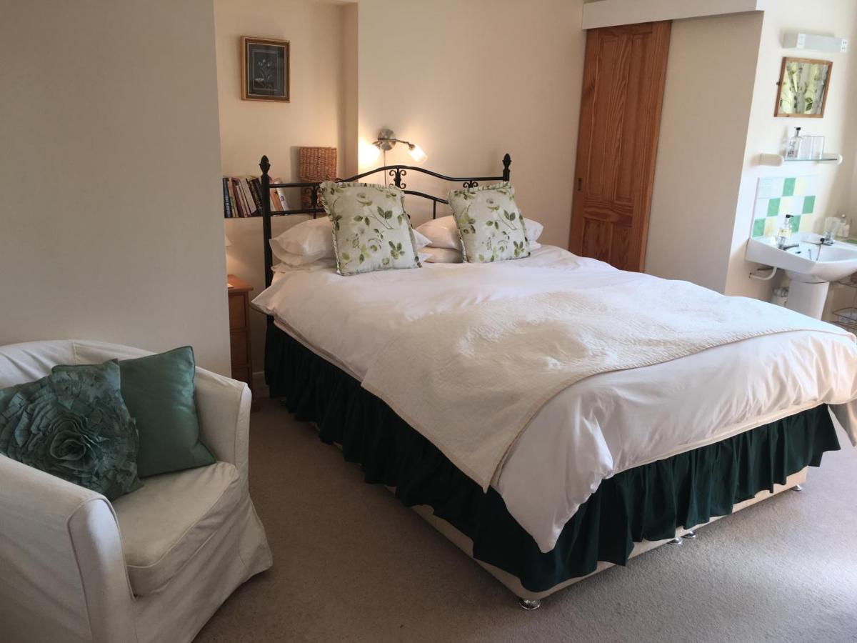 The Poplars Bed & Breakfast Newbold on Stour Dış mekan fotoğraf